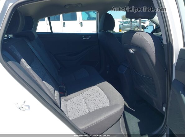 KMHC65LC6JU083051 2018 HYUNDAI IONIQ HYBRID White Вид наклейки з VIN-кодом