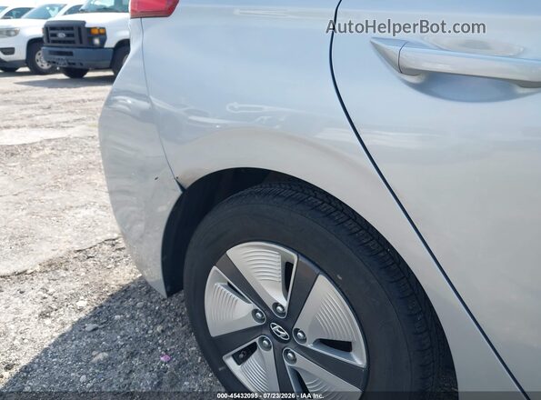 KMHC65LC6MU246804 2021 HYUNDAI IONIQ HYBRID Silver Սարքավորումների վահանակի տեսք