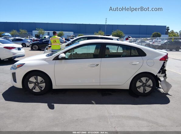 KMHC65LC6MU249217 2021 HYUNDAI IONIQ HYBRID White სალონის 360-გრადუსიანი ხედი