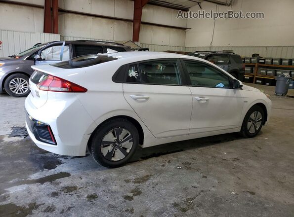 KMHC65LC7HU036833 2017 HYUNDAI IONIQ White უკანა მარჯვენა