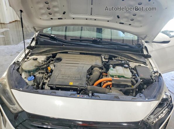 KMHC65LC7HU036833 2017 HYUNDAI IONIQ White უკანა სალონის ხედი