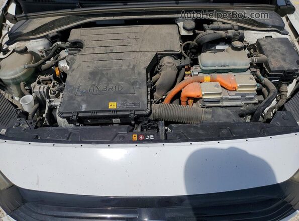 KMHC65LC7JU065271 2018 HYUNDAI IONIQ Белый Вид задней части салона