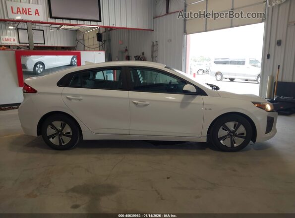 KMHC65LC7JU075511 2018 HYUNDAI IONIQ HYBRID White 