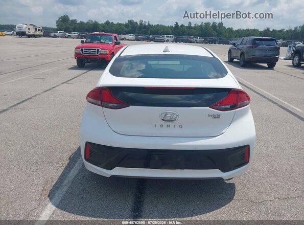 KMHC65LC7JU076318 2018 HYUNDAI IONIQ HYBRID White 