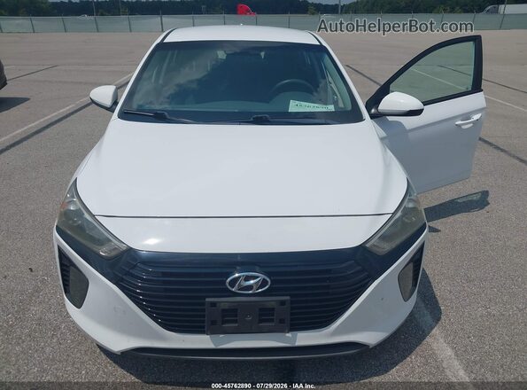 KMHC65LC7JU076318 2018 HYUNDAI IONIQ HYBRID White Widok z przodu