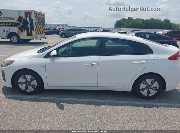 KMHC65LC7JU076318 2018 HYUNDAI IONIQ HYBRID White Widok wnętrza 360 stopni