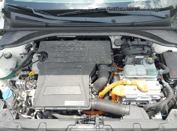 KMHC65LC7JU100715 2018 HYUNDAI IONIQ HYBRID White Вид ззаду
