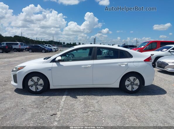 KMHC65LC7JU100715 2018 HYUNDAI IONIQ HYBRID White Панорамний вид салону 360°