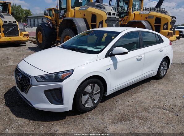 KMHC65LC7LU221537 2020 HYUNDAI IONIQ HYBRID White Front view