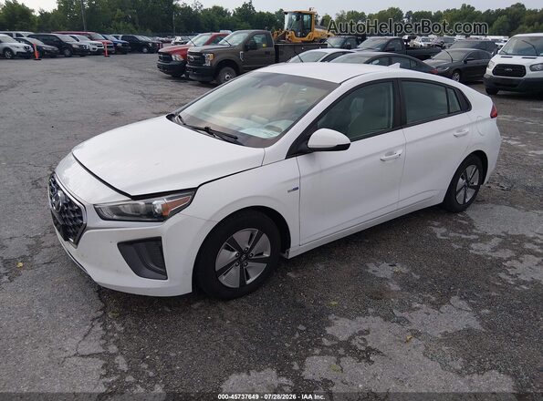 KMHC65LC7LU232554 2020 HYUNDAI IONIQ HYBRID White წინა მარცხენა ხედი სამი მეოთხედიდან