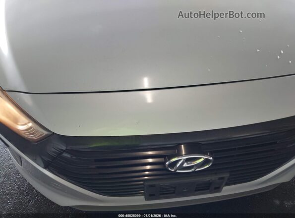 KMHC65LC8JU075159 2018 HYUNDAI IONIQ HYBRID Silver სალონის 360-გრადუსიანი ხედი