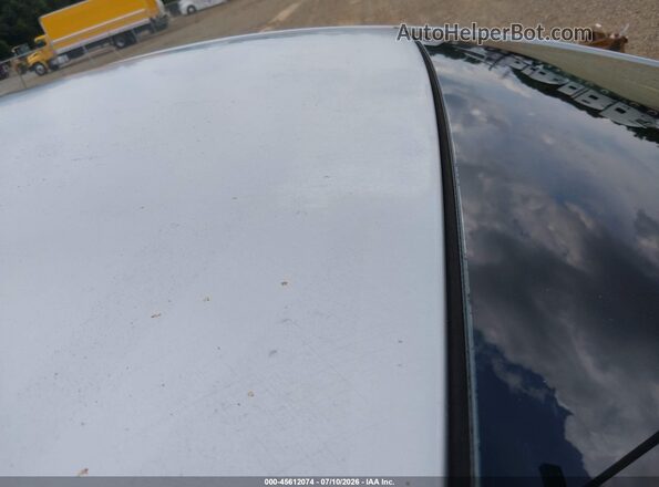 KMHC65LC8JU075713 2018 HYUNDAI IONIQ HYBRID Silver Widok zestawu wskaźników