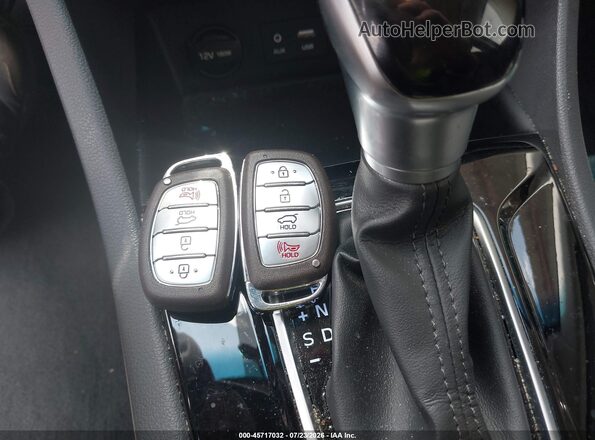 KMHC65LC8JU076487 2018 HYUNDAI IONIQ HYBRID Black Dashboard view