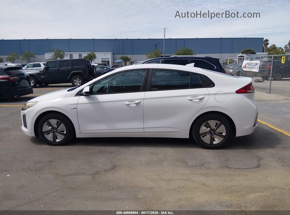 KMHC65LC8KU107092 2019 HYUNDAI IONIQ HYBRID White 
