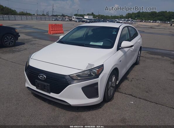 KMHC65LC8KU158818 2019 HYUNDAI IONIQ HYBRID White წინა მარცხენა ხედი სამი მეოთხედიდან