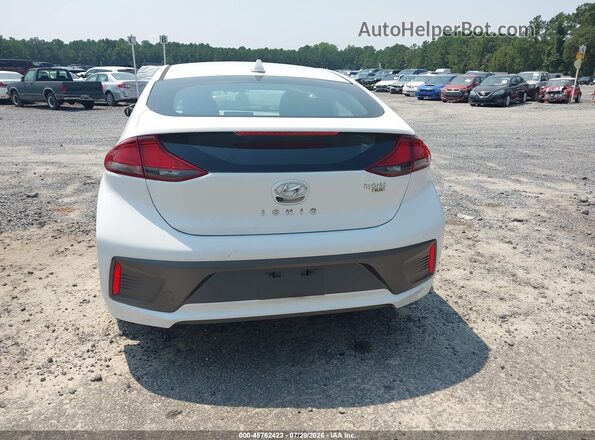 KMHC65LC8LU219098 2020 HYUNDAI IONIQ HYBRID White 