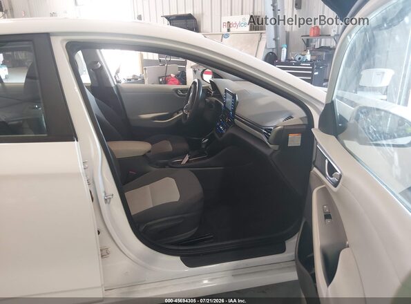 KMHC65LC8LU220283 2020 HYUNDAI IONIQ HYBRID White Widok wnętrza z przodu