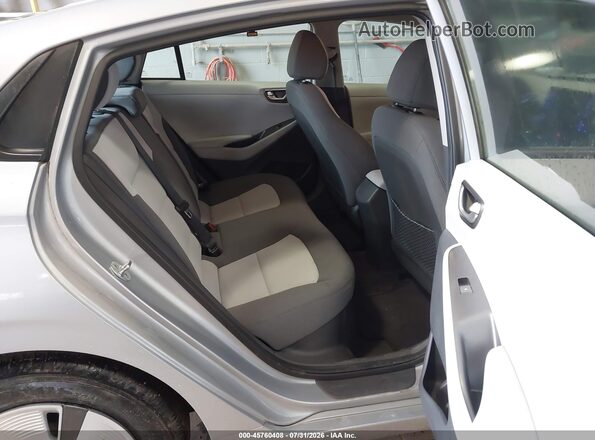 KMHC65LC8LU221739 2020 HYUNDAI IONIQ HYBRID Silver VIN կոդի պիտակի տեսք