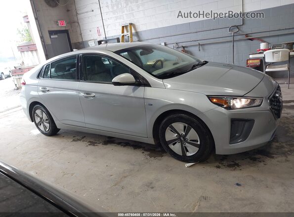KMHC65LC8LU221739 2020 HYUNDAI IONIQ HYBRID Silver Սալոնի հետևի տեսք