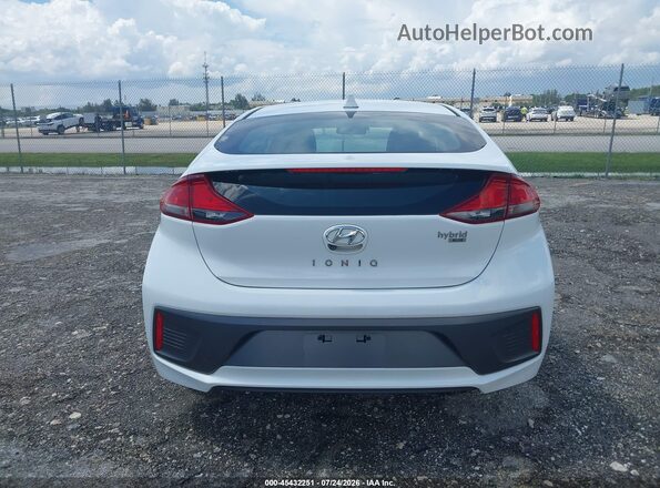KMHC65LC8LU233311 2020 HYUNDAI IONIQ HYBRID White 