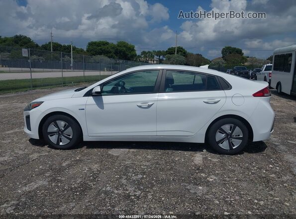 KMHC65LC8LU233311 2020 HYUNDAI IONIQ HYBRID White 360 interior view