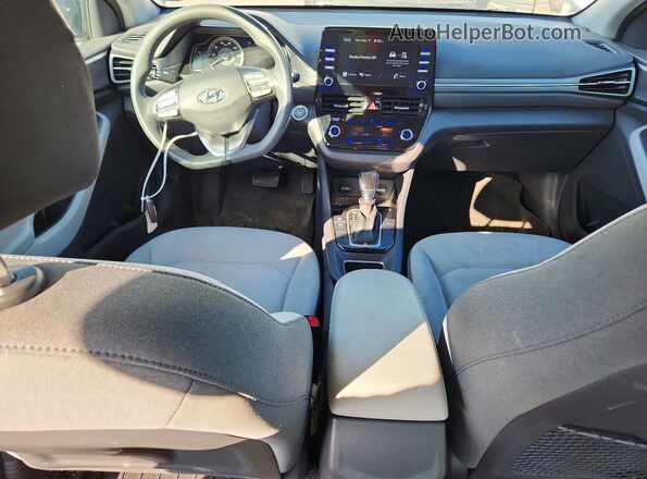 KMHC65LC8MU252832 2021 HYUNDAI IONIQ White Widok deski rozdzielczej