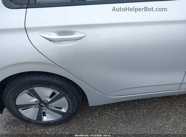 KMHC65LC9KU106887 2019 HYUNDAI IONIQ HYBRID Silver 