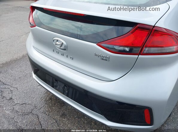 KMHC65LC9KU106887 2019 HYUNDAI IONIQ HYBRID Silver 