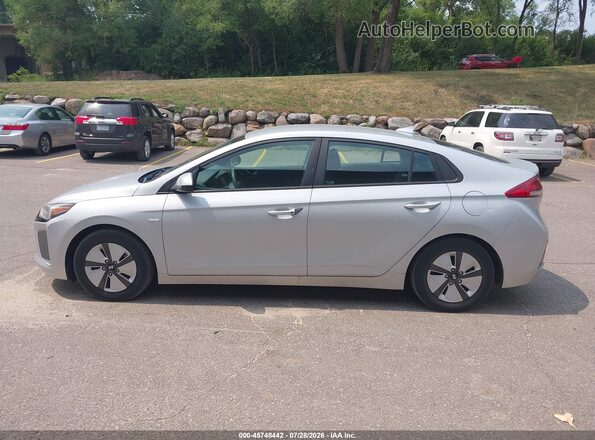 KMHC65LC9KU159248 2019 HYUNDAI IONIQ HYBRID Silver Սալոնի 360 աստիճան տեսք