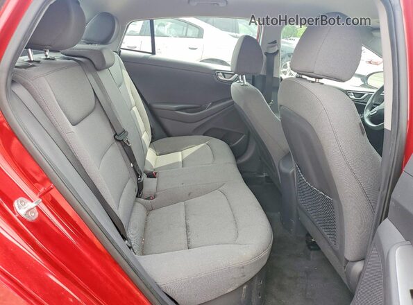 KMHC65LC9LU211947 2020 HYUNDAI IONIQ Red Widok tylnych siedzeń