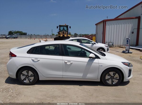 KMHC65LC9LU233320 2020 HYUNDAI IONIQ HYBRID White 