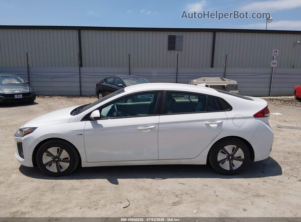 KMHC65LC9LU233320 2020 HYUNDAI IONIQ HYBRID White 