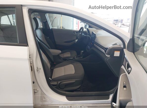 KMHC65LC9LU233608 2020 HYUNDAI IONIQ HYBRID White Вид салону спереду