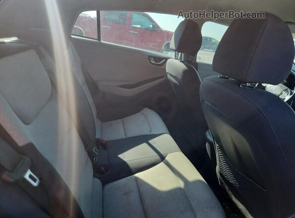 KMHC65LCXHU051777 2017 HYUNDAI IONIQ Gray Vista de los asientos traseros
