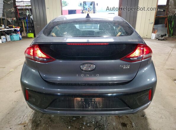 KMHC65LCXJU077902 2018 HYUNDAI IONIQ Gray Rear view