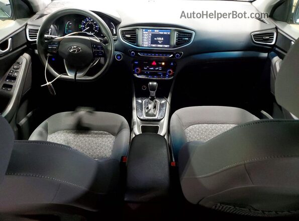KMHC65LCXJU077902 2018 HYUNDAI IONIQ Gray Dashboard view