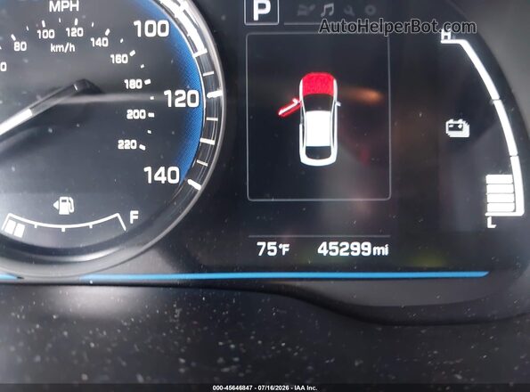 KMHC65LCXJU101194 2018 HYUNDAI IONIQ HYBRID White 