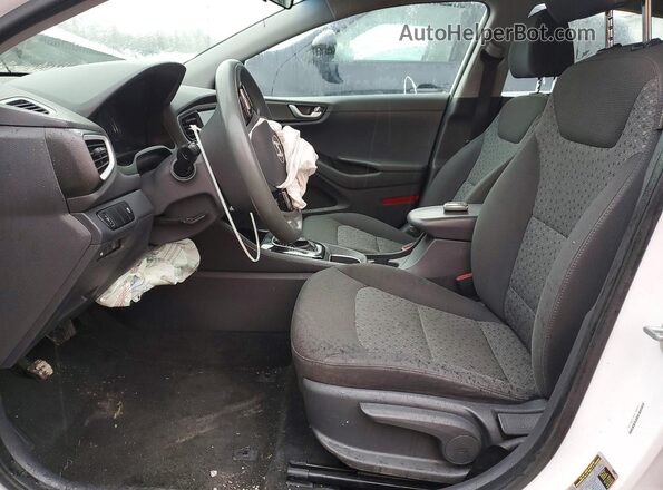 KMHC65LCXKU166807 2019 HYUNDAI IONIQ White Front interior view