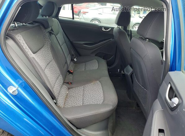 KMHC65LD8JU061559 2018 HYUNDAI IONIQ Blue Rear seats view