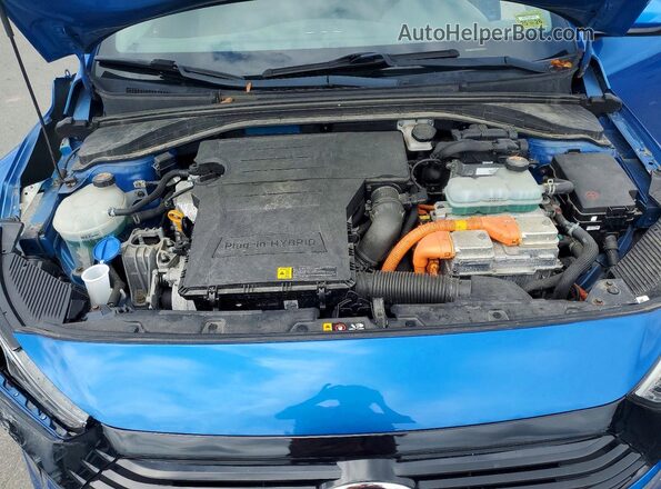 KMHC65LD8JU061559 2018 HYUNDAI IONIQ Blue Rear interior view