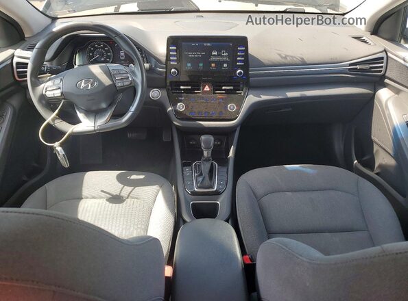 KMHC65LD9LU198321 2020 HYUNDAI IONIQ Серебряный Вид панели приборов