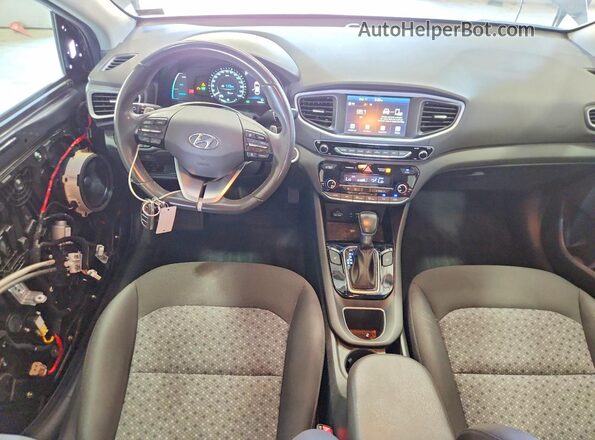 KMHC75LC0JU062211 2018 HYUNDAI IONIQ Gray Vista del salpicadero
