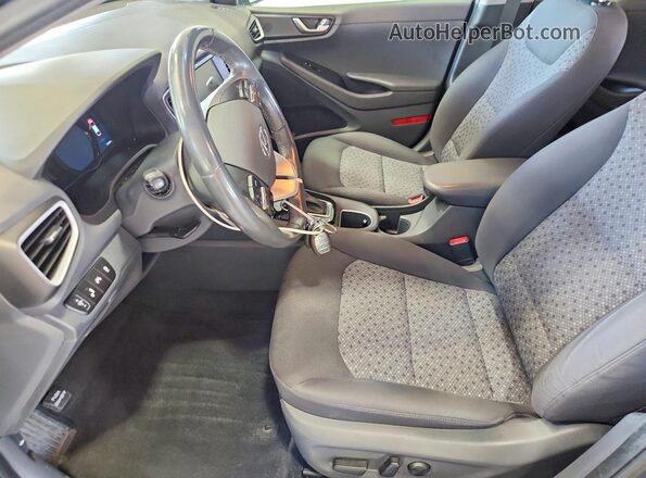 KMHC75LC0JU062211 2018 HYUNDAI IONIQ Gray Vista interior delantera