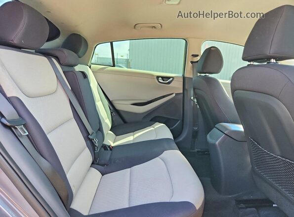 KMHC75LC2JU097011 2018 HYUNDAI IONIQ Gray Вид задніх сидінь