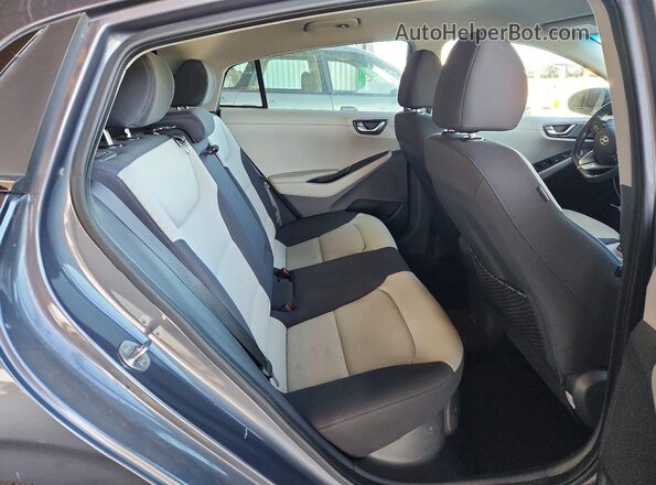 KMHC75LC2JU098918 2018 HYUNDAI IONIQ Gray უკანა სავარძლების ხედი
