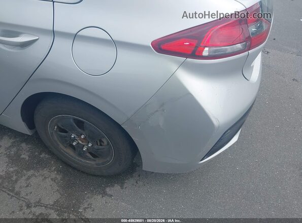 KMHC75LC4HU028038 2017 HYUNDAI IONIQ HYBRID Silver სალონის 360-გრადუსიანი ხედი