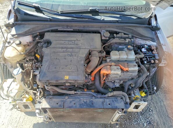 KMHC75LC5JU061748 2018 HYUNDAI IONIQ White უკანა სალონის ხედი