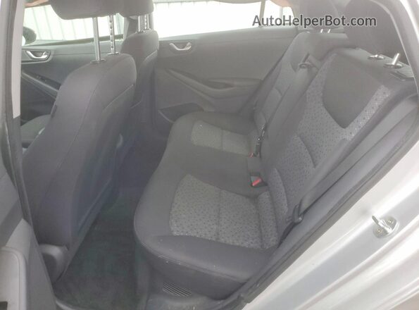 KMHC75LC8JU098082 2018 HYUNDAI IONIQ Silver Հետևի նստատեղերի տեսք