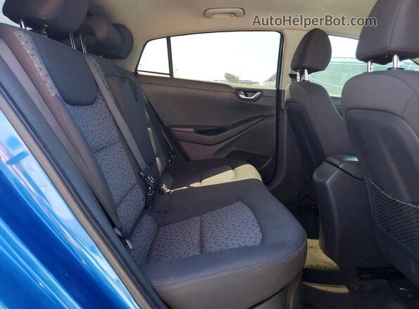 KMHC75LC8JU099393 2018 HYUNDAI IONIQ Blue Widok tylnych siedzeń