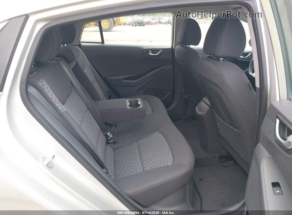 KMHC75LC8KU106893 2019 HYUNDAI IONIQ HYBRID Silver VIN կոդի պիտակի տեսք